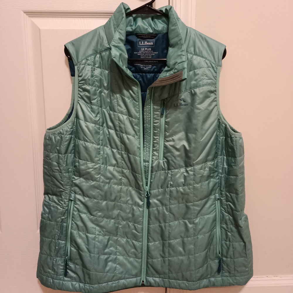 L.L. Bean Women's Green Quilted Vest